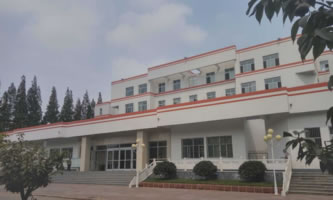 �R���м����W(xu��)Ժ