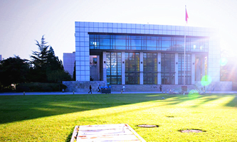 �������I(y��)��W