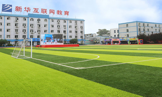 �������A�еȌ��I(y��)�WУ