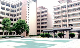 �����е�һ�����W(xu��)У