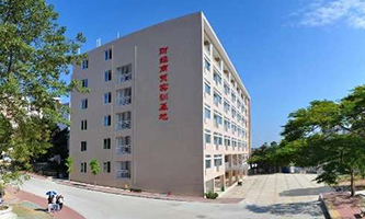 տ��ؔ(c��i)�Q(m��o)�еȌ��I(y��)�W(xu��)У