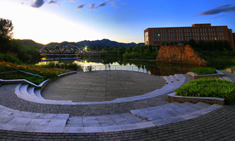 ����ЬF(xi��n)���I(y��)�WУ