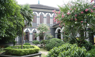 ���ϵ�һ�����W(xu��)Ժ