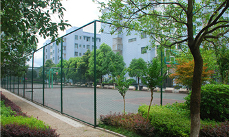 ����ʡ�����е�һ�I(y��)�еȌ��I(y��)�W(xu��)У